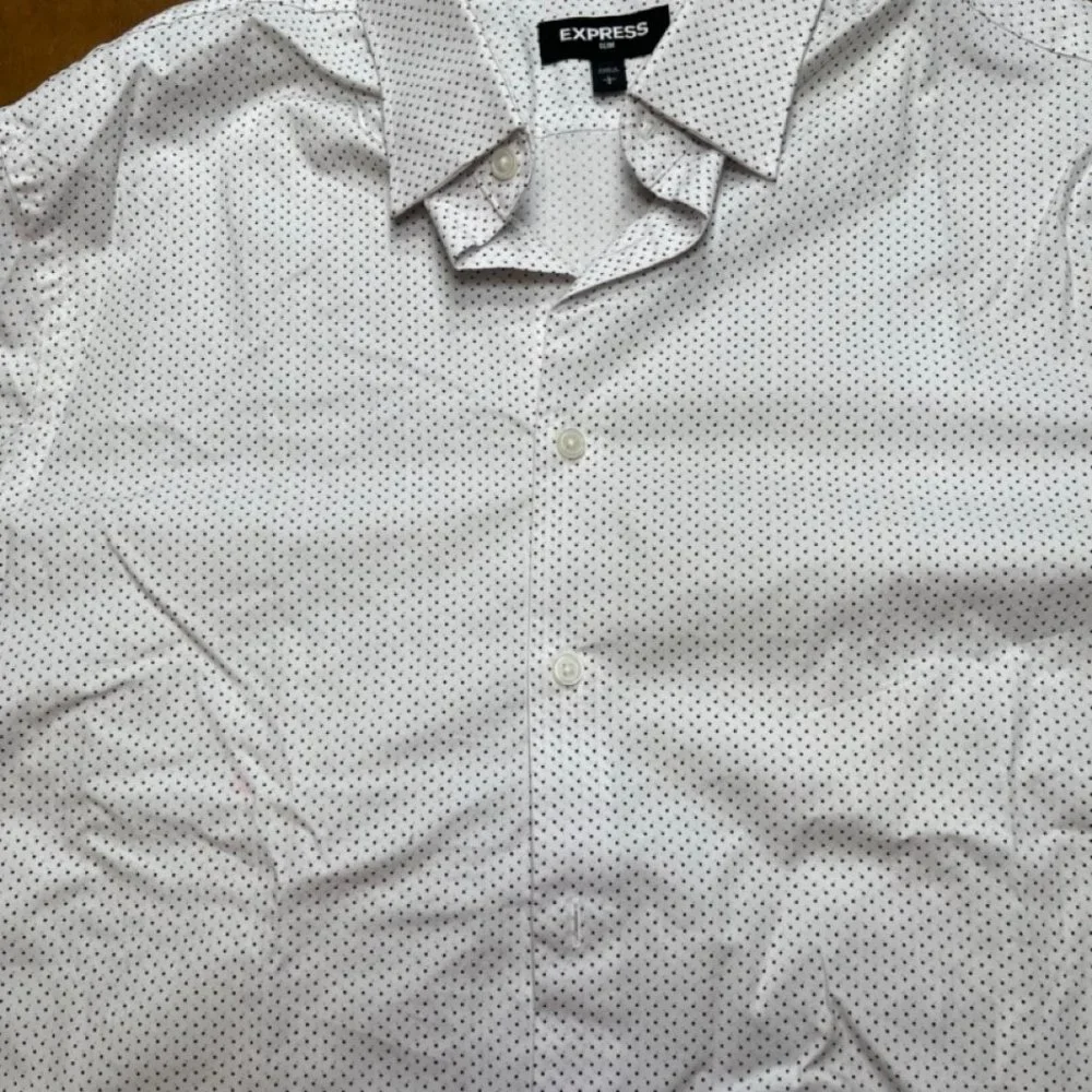 Express - White Patterned Button Up - Large - Picture 5 of 8